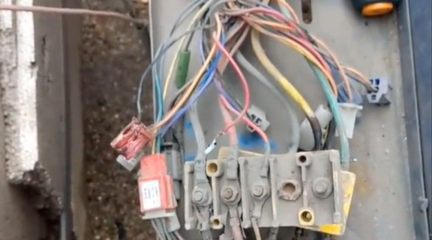 1760625031380465.png image.png